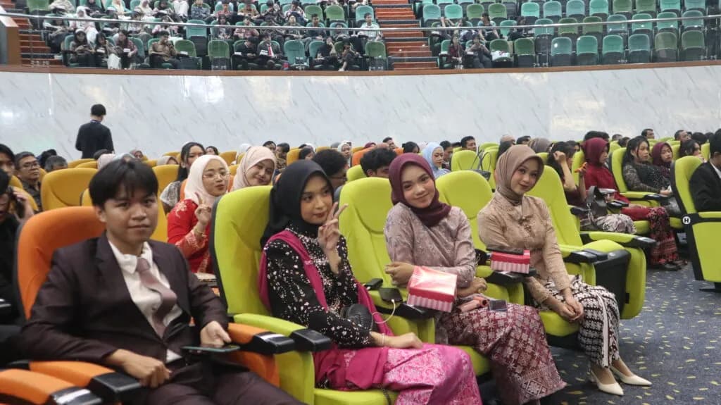 Pelepasan Siswa & Siswi Kelas XII Angkatan 70 — foto 6