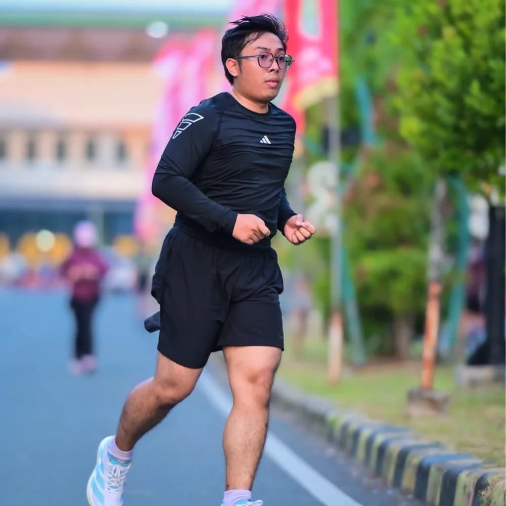 Adi Kurnia